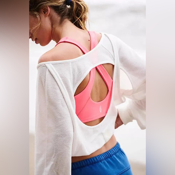 EUC🖤 FP Movement Throwback Layer Small Black - Picture 10 of 12